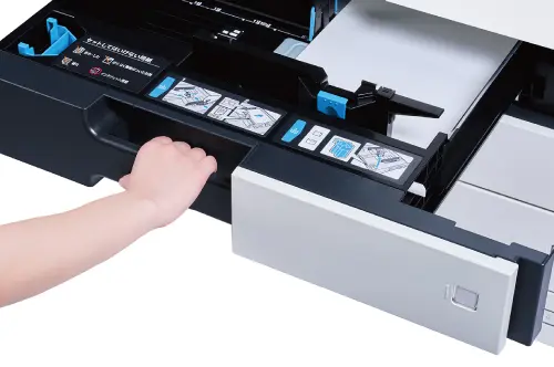 軽やかな給紙トレイの画像
