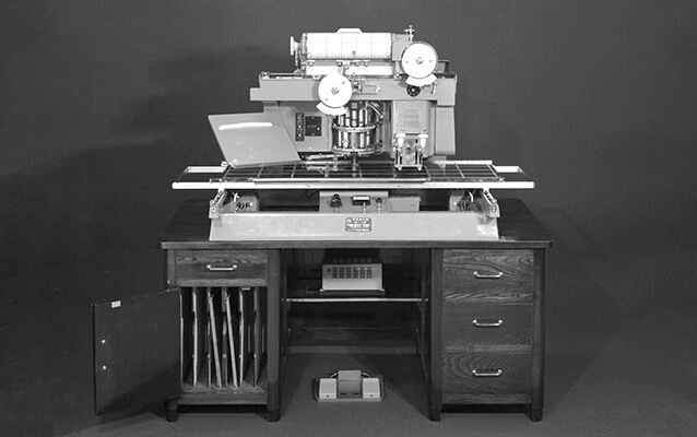 モリサワの写真植字機（MC-6型）
