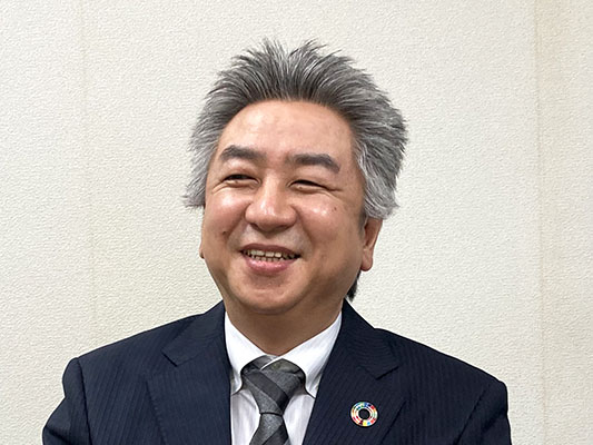 総務部 取締役部長　加賀谷様