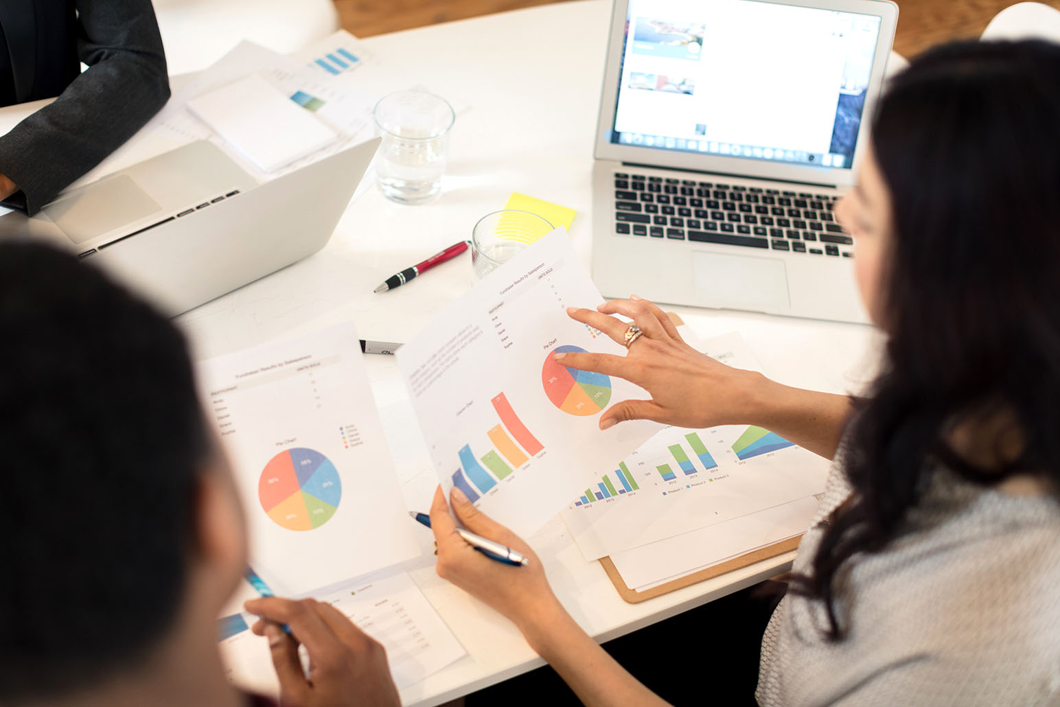 企業の働き方改革の取り組み状況は？調査レポートから読み解く現在地