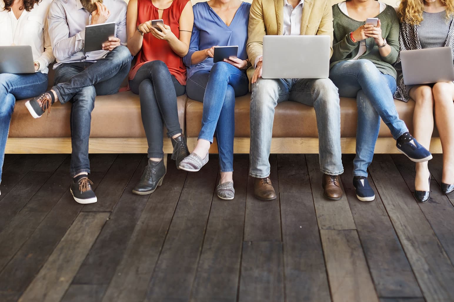 WEBを使えばいつでもどこでも！場所に縛られない勤怠管理