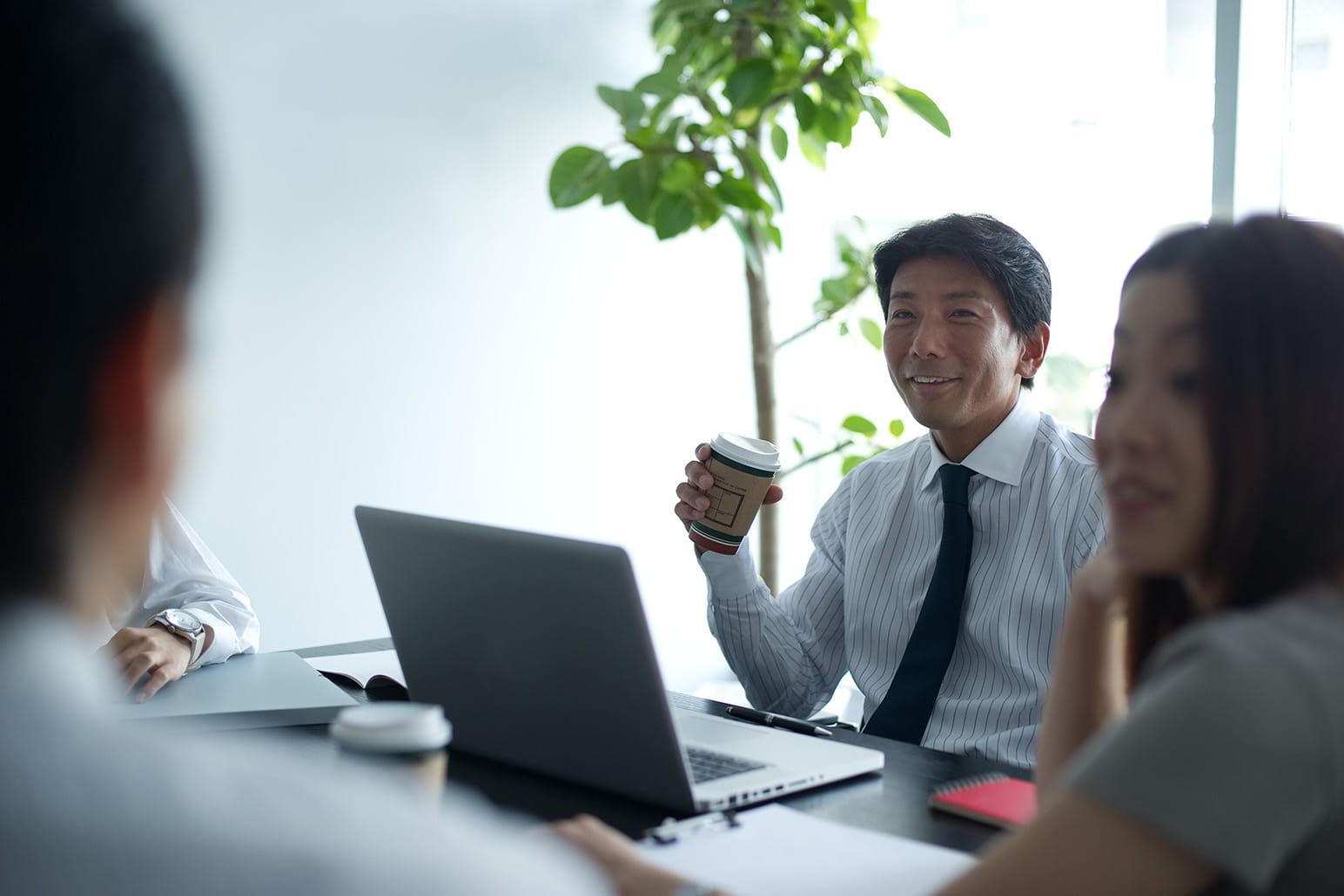 経営陣に現状認識してもらうには？アンケートで始める働き方改革