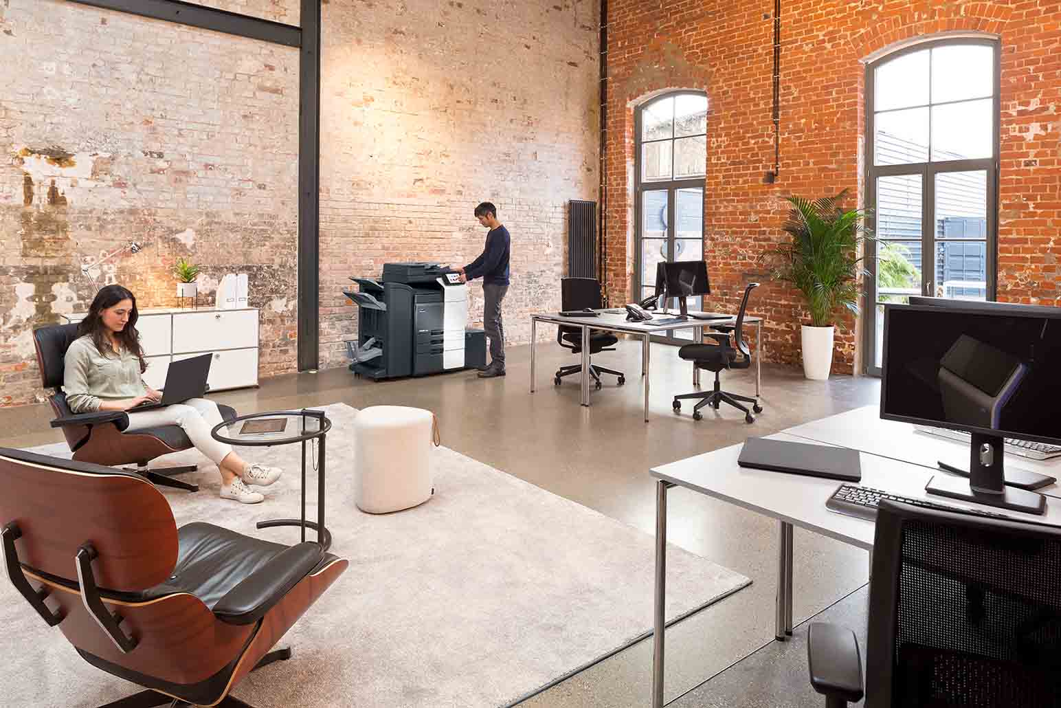 在宅勤務でもFAXのために出社！意外とあるFAX業務をテレワークで対応する方法