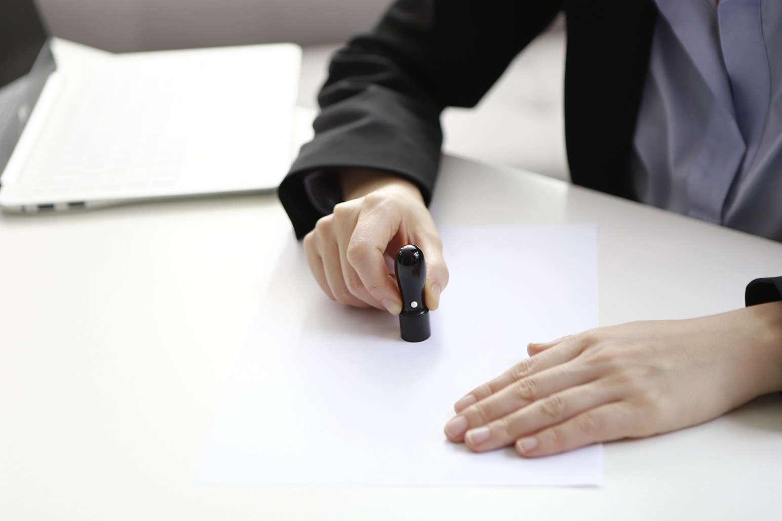 ワークフローを改善！ツール導入で業務効率化