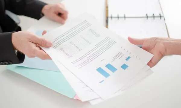 分析結果を資料化します