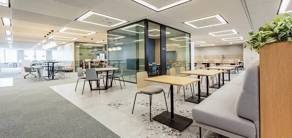 “誰でも、どこでも、心地よく”を形にしたオフィスリニューアル