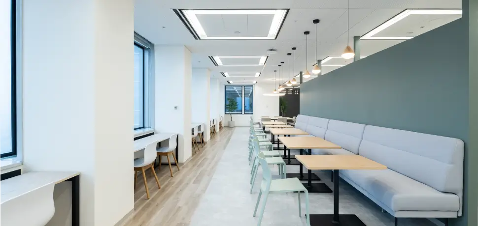 明るく開放的なリフレッシュスペース