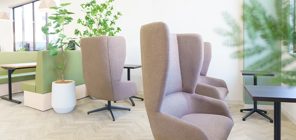 リラックスしたり、1人時間を堪能できる座席