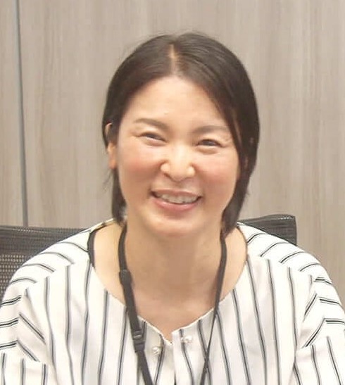 システム事業本部　システム運用課　係長　西田 亜樹 様