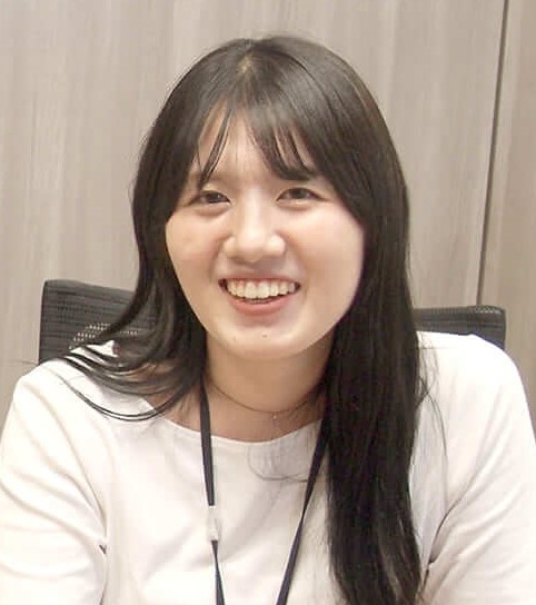 システム事業本部　システム運用課　関谷 美祐 様