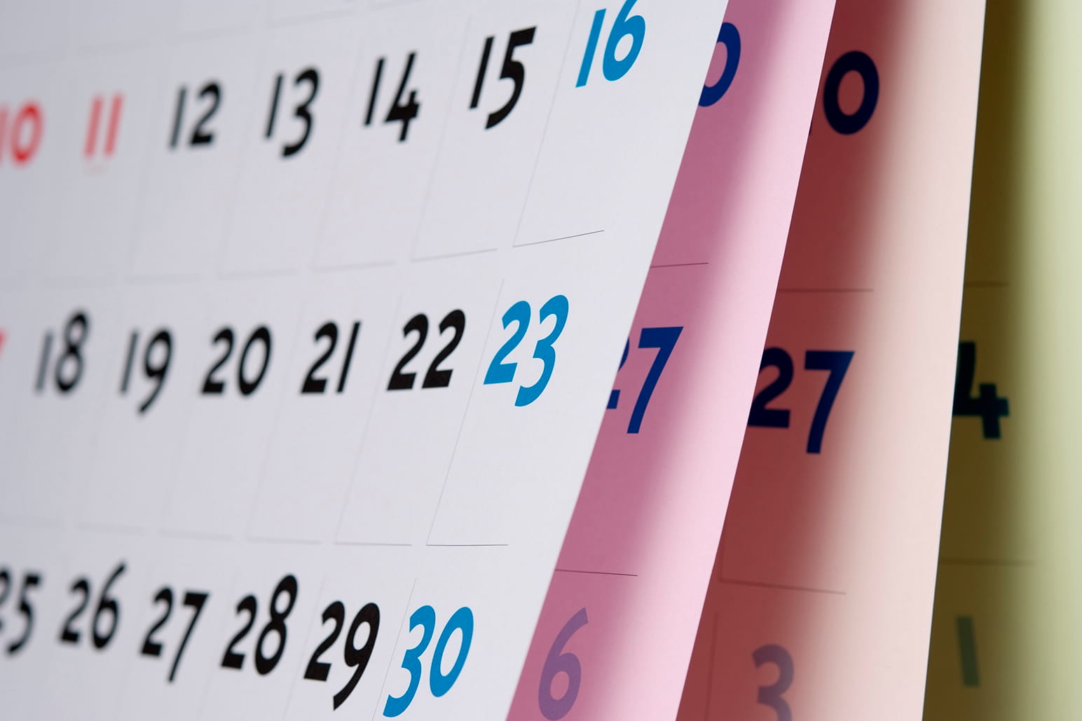 中小企業には猶予あり！働き方改革関連法適用時期