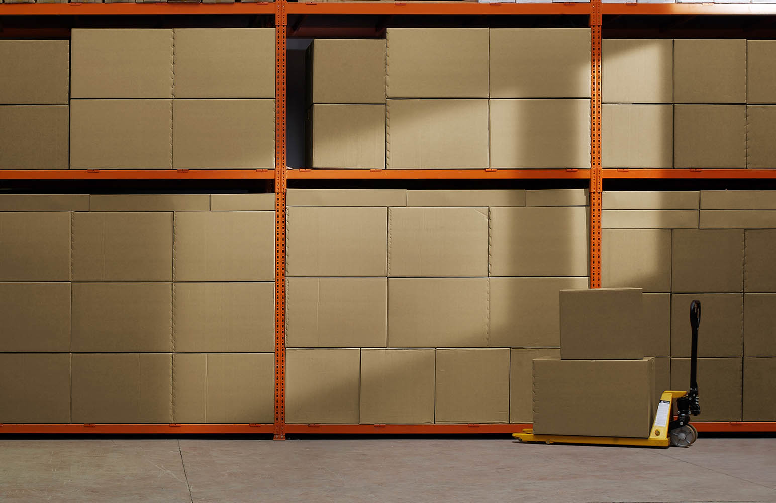 書類を検索する時間を短縮するための方法「外部倉庫に保存する」