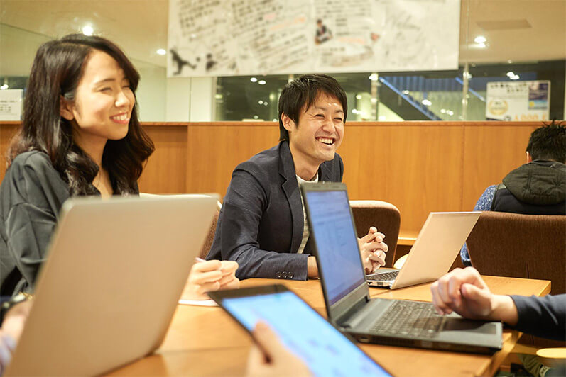 社内コミュニケーションの課題を解決する具体的な手法