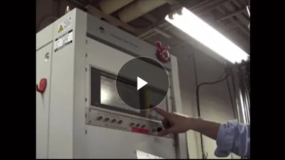 振動試験動画を見る